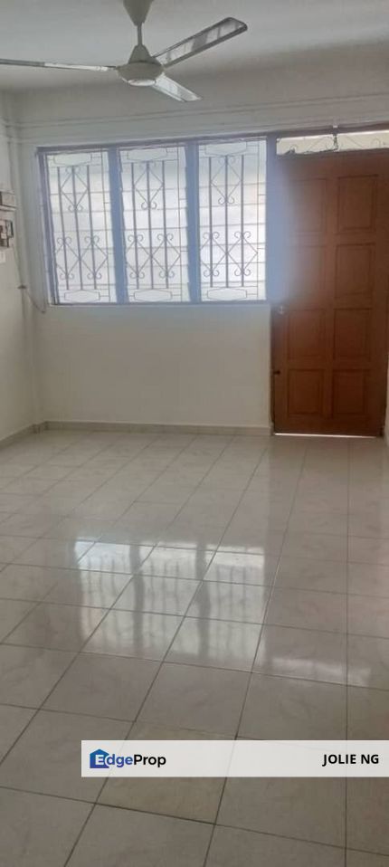 Taman Ungku Tun Aminah Flat For Sale, Johor, Johor Bahru