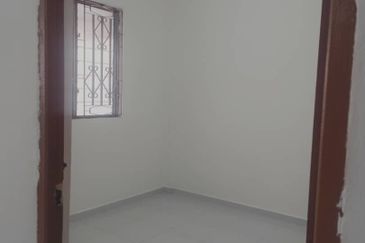 Flat Taman Ungku Tun Aminah