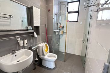 The Platino Serviced Apartment