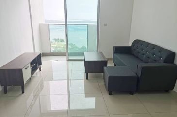 Meridin Bayvue Apartment