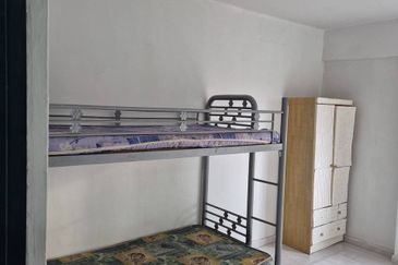 Sri Intan (Bandar Seri Alam)