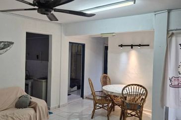 Sri Intan (Bandar Seri Alam)