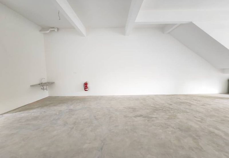 Ulu Tiram @ Jalan Bukit Kaze Shoplot For Rent