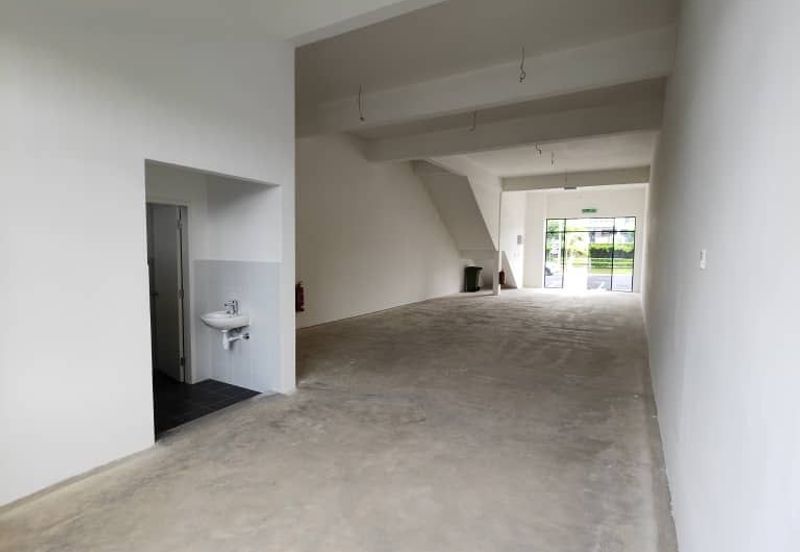 Ulu Tiram @ Jalan Bukit Kaze Shoplot For Rent