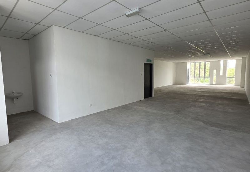 Oasis 2 @ Tropicana Danga Cove