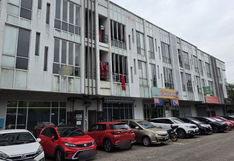 Oasis 2 @ Tropicana Danga Cove