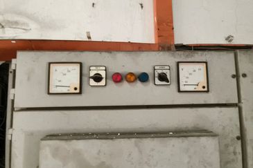 Taman Sri Yacoob 1.5 Storey Factory For Sale/Rent