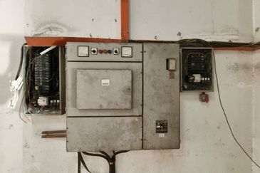 Taman Sri Yacoob 1.5 Storey Factory For Sale/Rent