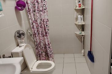 Meridin Bayvue Apartment