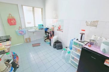 Ria 1 Apartment, Taman Megah Ria