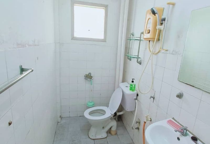 Ria 1 Apartment, Taman Megah Ria