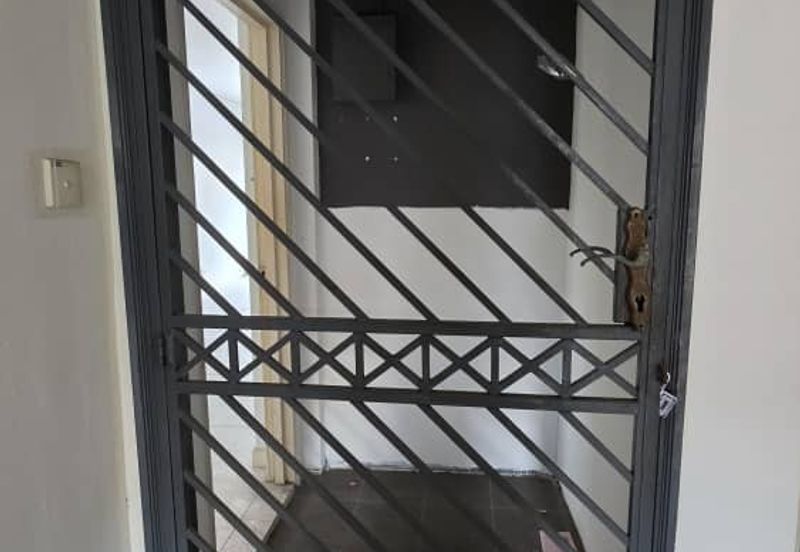 Mon Glori, , Bandar Baru Permas Jaya