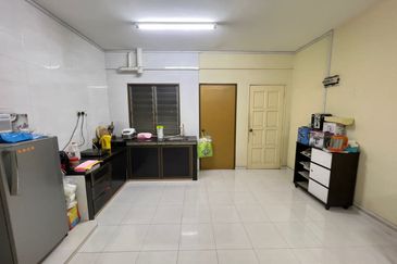 Impian Stulang Apartment