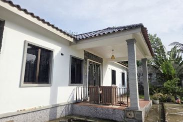 Kampung Sungai Tiram