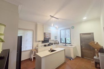 Kampung Sungai Tiram