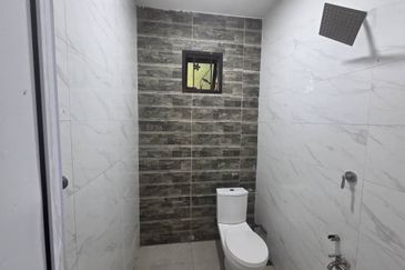 Kampung Sungai Tiram