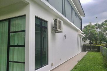 Senibong Cove Waterway Residences