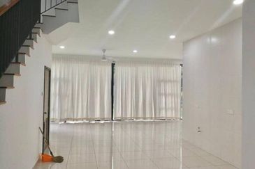 Senibong Cove Waterway Residences