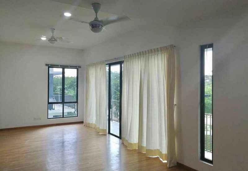 Senibong Cove Waterway Residences