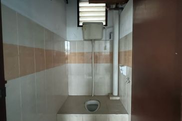 Pangsapuri Austin Perdana