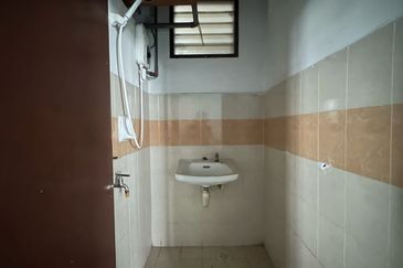 Pangsapuri Austin Perdana