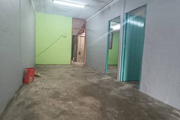 Ulu Tiram @ Jln Felda Single Storey Low Cost House For Rent