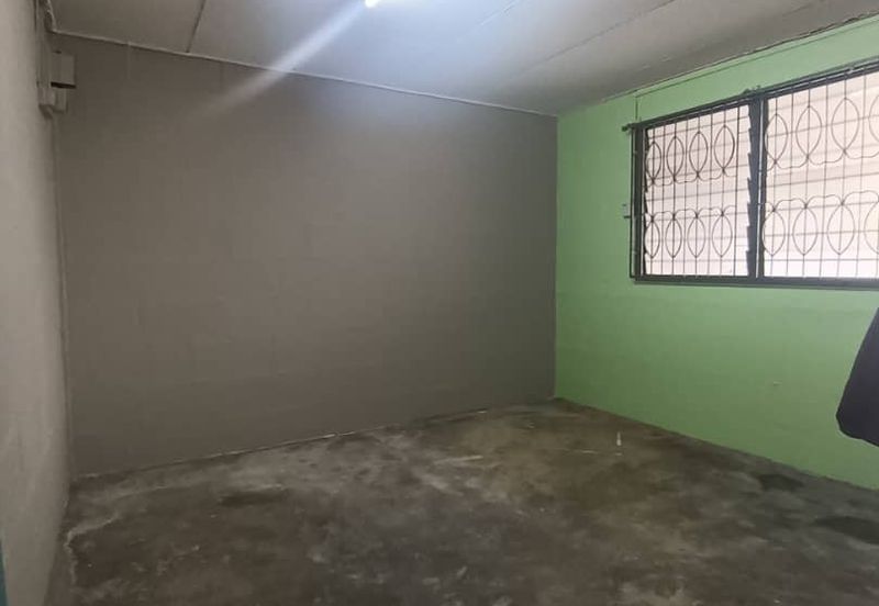 Ulu Tiram @ Jln Felda Single Storey Low Cost House For Rent