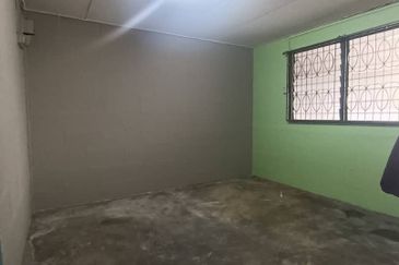 Ulu Tiram @ Jln Felda Single Storey Low Cost House For Rent