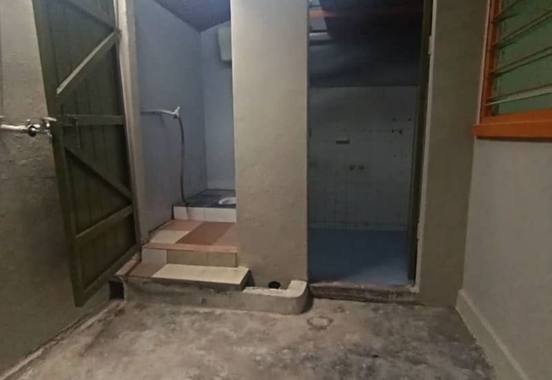 Ulu Tiram @ Jln Felda Single Storey Low Cost House For Rent