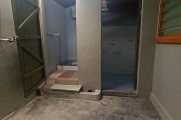 Ulu Tiram @ Jln Felda Single Storey Low Cost House For Rent