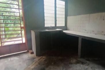 Ulu Tiram @ Jln Felda Single Storey Low Cost House For Rent