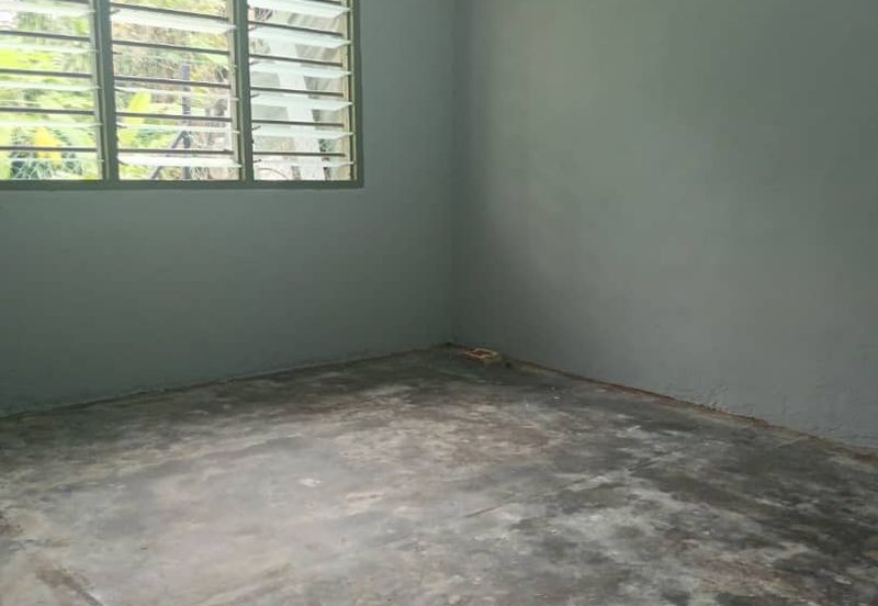 Ulu Tiram @ Jln Felda Single Storey Low Cost House For Rent