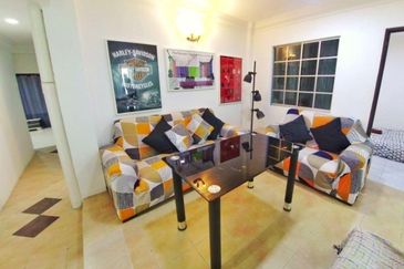 3 Storey Bungalow Putra Hills Bukit Rahman Putra