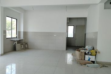 Lake Point Residence