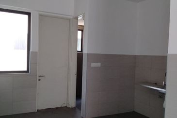 Lake Point Residence