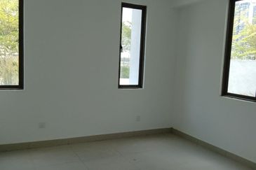 Lake Point Residence