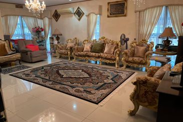 3 Storey Semi D Taman Bunga Negara Seksyen 27 Shah