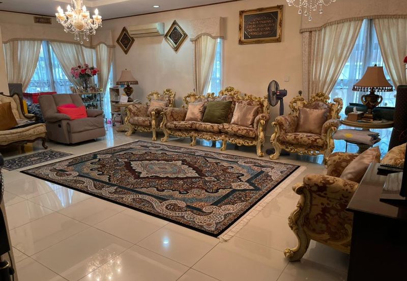 3 Storey Semi D Taman Bunga Negara Seksyen 27 Shah