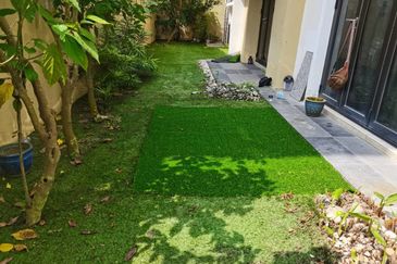 3 Storey Semi D Taman Tropika 2 Sungai Tangkas Ban