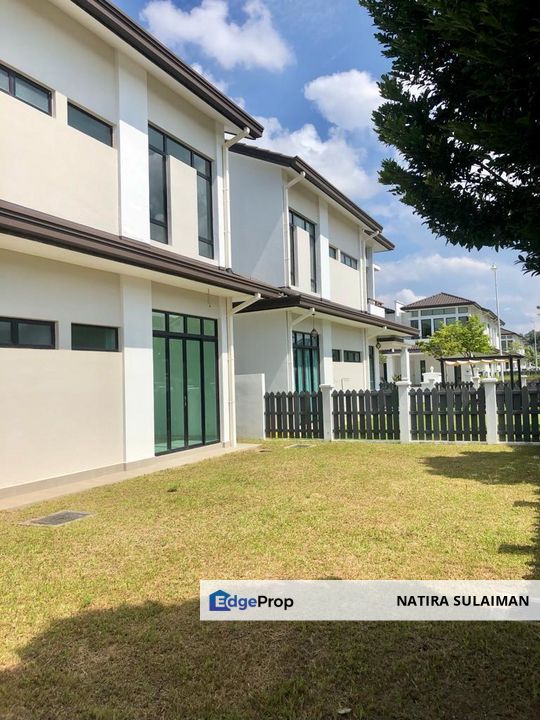 Corner 2 Storey Semi D Tenderfields Eco Majestic , Selangor, Semenyih