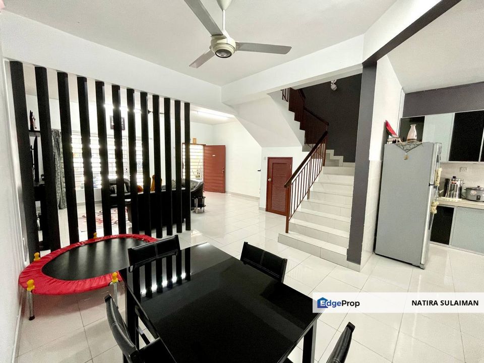2 Storey Terrace Taman Pelangi 2 Semenyih , Selangor, Semenyih