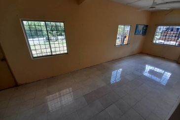 Taman College Heights (Sikamat)