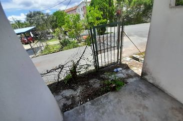 Taman College Heights (Sikamat)