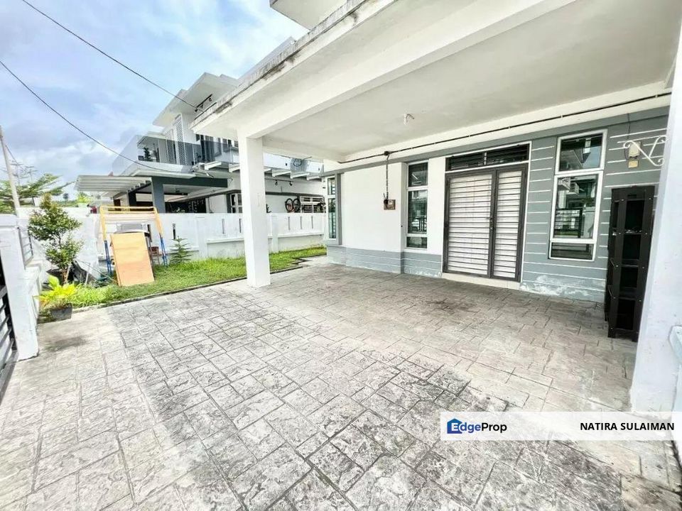 2 Storey Semi D Cluster Royal Ivory Bandar Saujana Putra , Selangor, Jenjarom