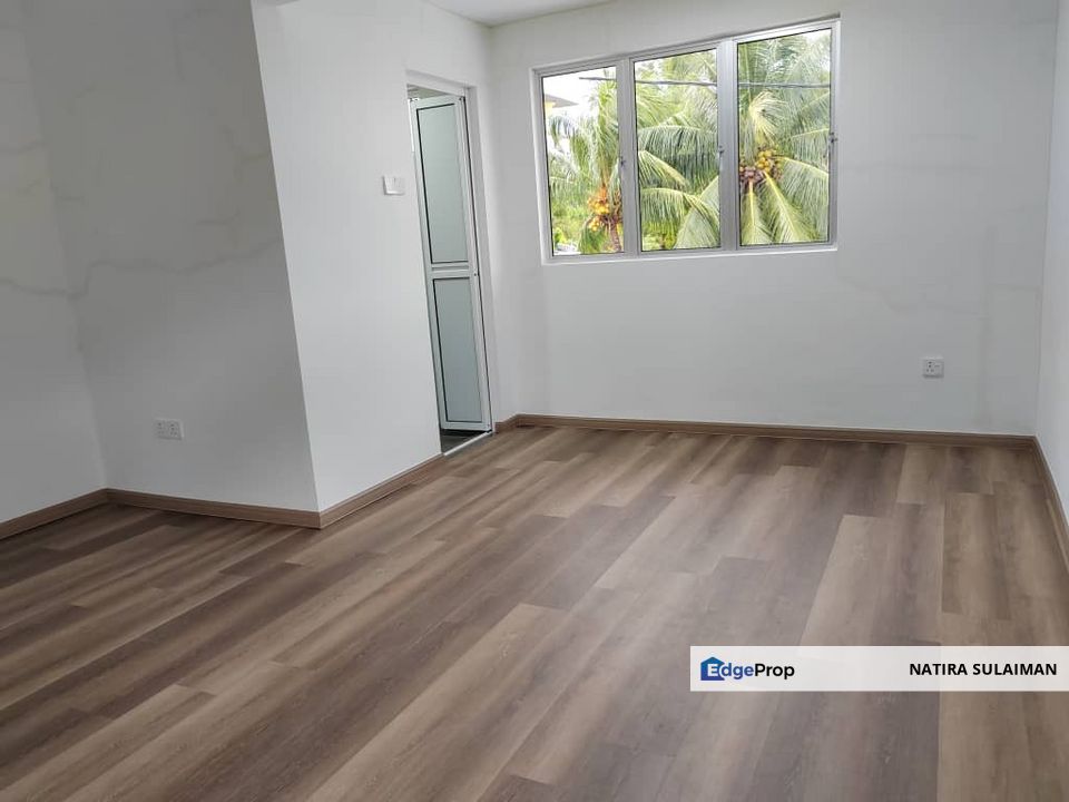 End Lot 2 Storey Terrace Taman Lingkuran Nur , Selangor, Kajang