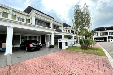 Charms of Nusantara, Setia Eco Glades