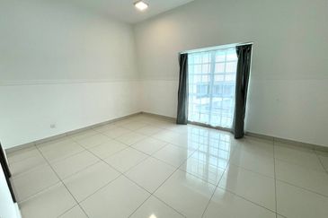 Charms of Nusantara, Setia Eco Glades