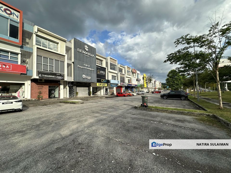 3 Storey Shoplot Ttdi Grove Kajang, Selangor, Kajang