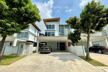 Parkfield Residences, Tropicana Heights