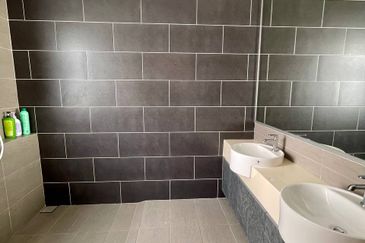 Parkfield Residences, Tropicana Heights